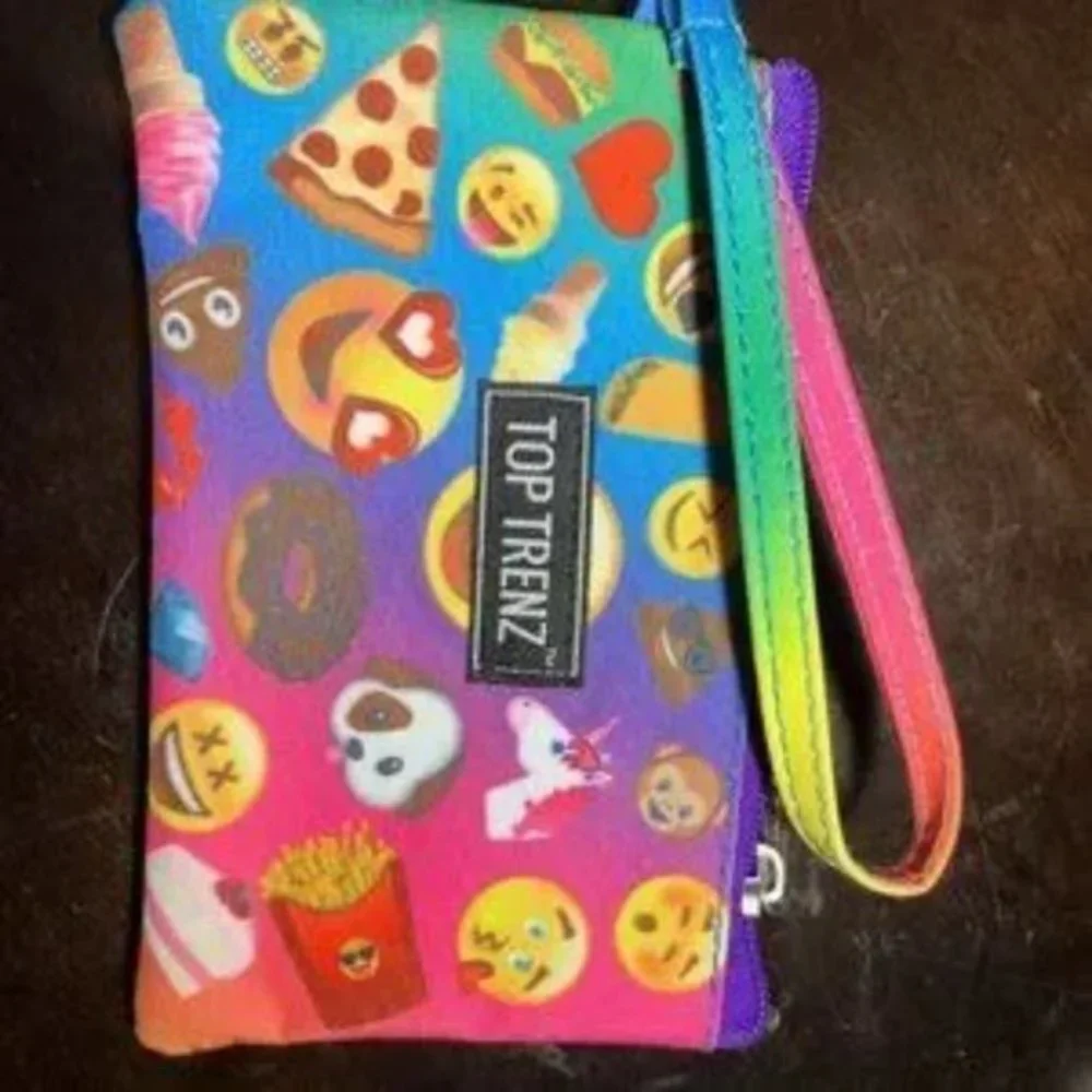 Zipper‎ Pouch by Top Trenz Emoji (Gently-Used) (kids/x)